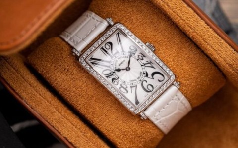 Top 5 mẫu đồng hồ Franck Muller Rep kinh điển dành cho phái đẹp tại King Replica