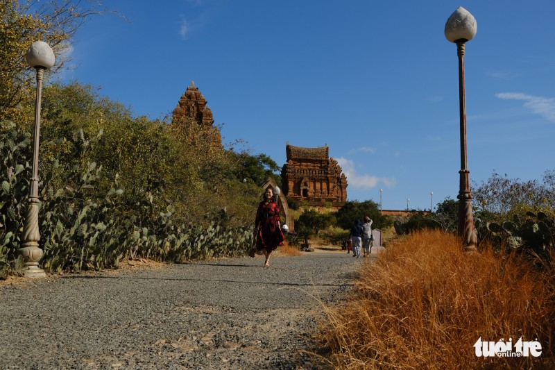 Tháp Chàm Po Klong Garai sừng sững giữa nắng gió Phan Rang - Ảnh 1.