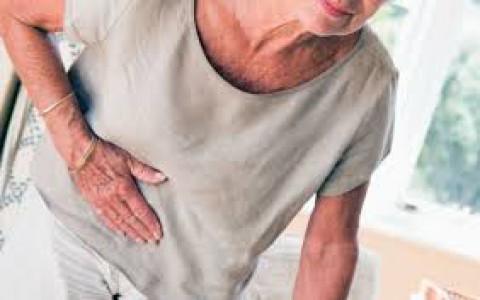 Điểm mặt nguyên nhân gây đau bụng ở người cao tuổi