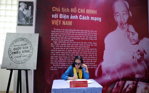 Triển lãm “Hồ Chí Minh - Sáng mãi tên Người”