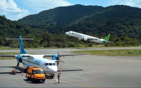 Giá vé bay đến Côn Đảo giảm mạnh