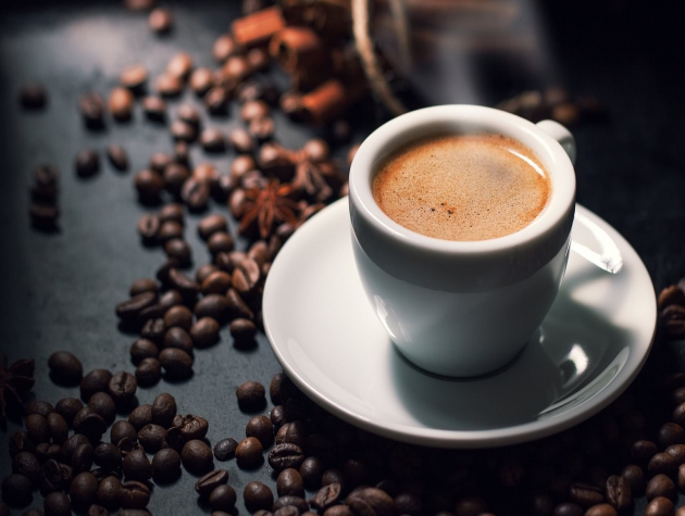 Giá cà phê hôm nay 20/11: Trong nước giảm nhẹ, cà phê Arabica tiếp tục chuỗi đà tăng